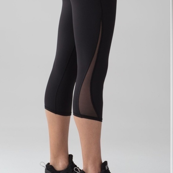 Lululemon Train Times Crop (17")
Black - Picture 8 of 11